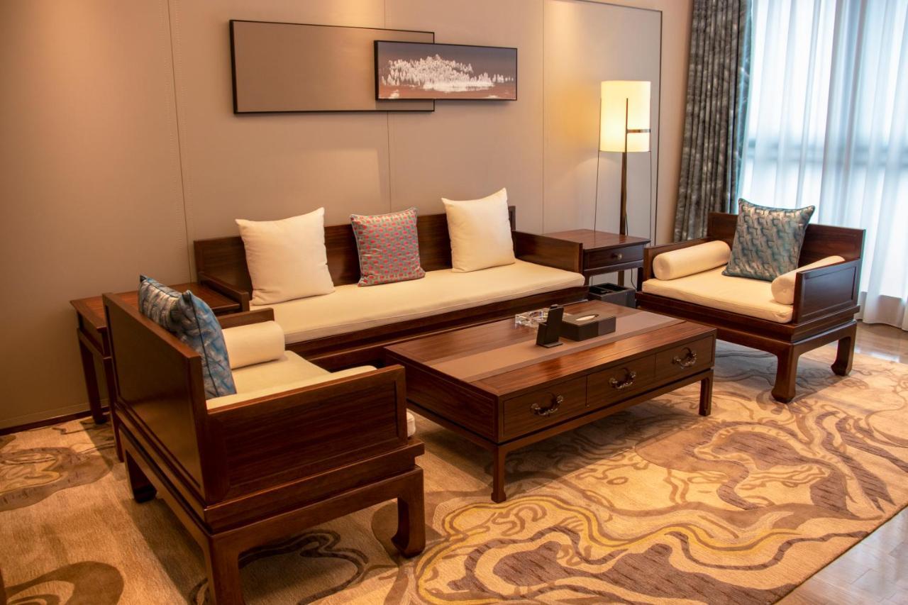 Guangzhou Pazhou Ln Dongfang Hotel Екстер'єр фото