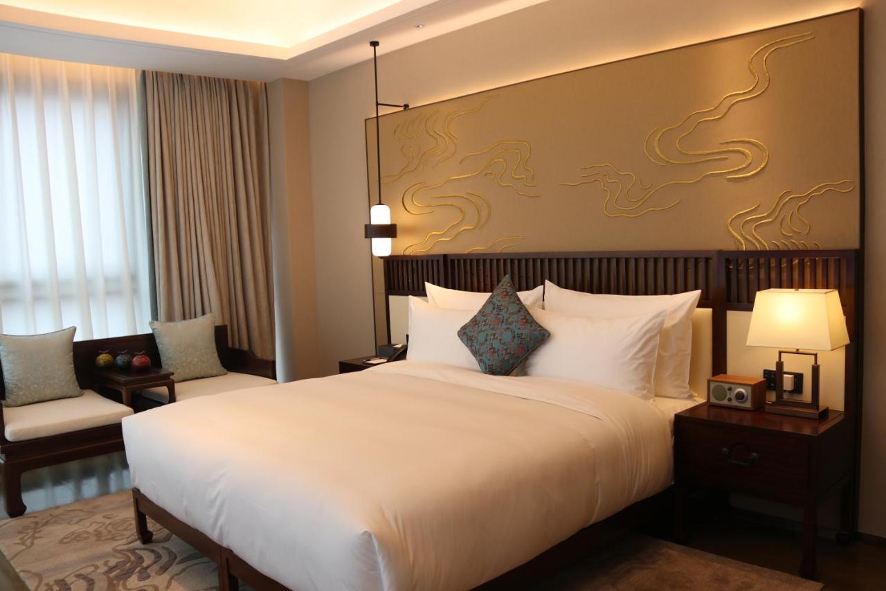 Guangzhou Pazhou Ln Dongfang Hotel Екстер'єр фото