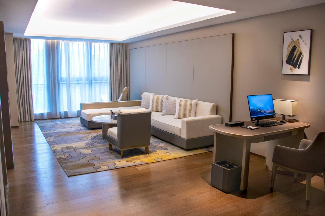Guangzhou Pazhou Ln Dongfang Hotel Екстер'єр фото