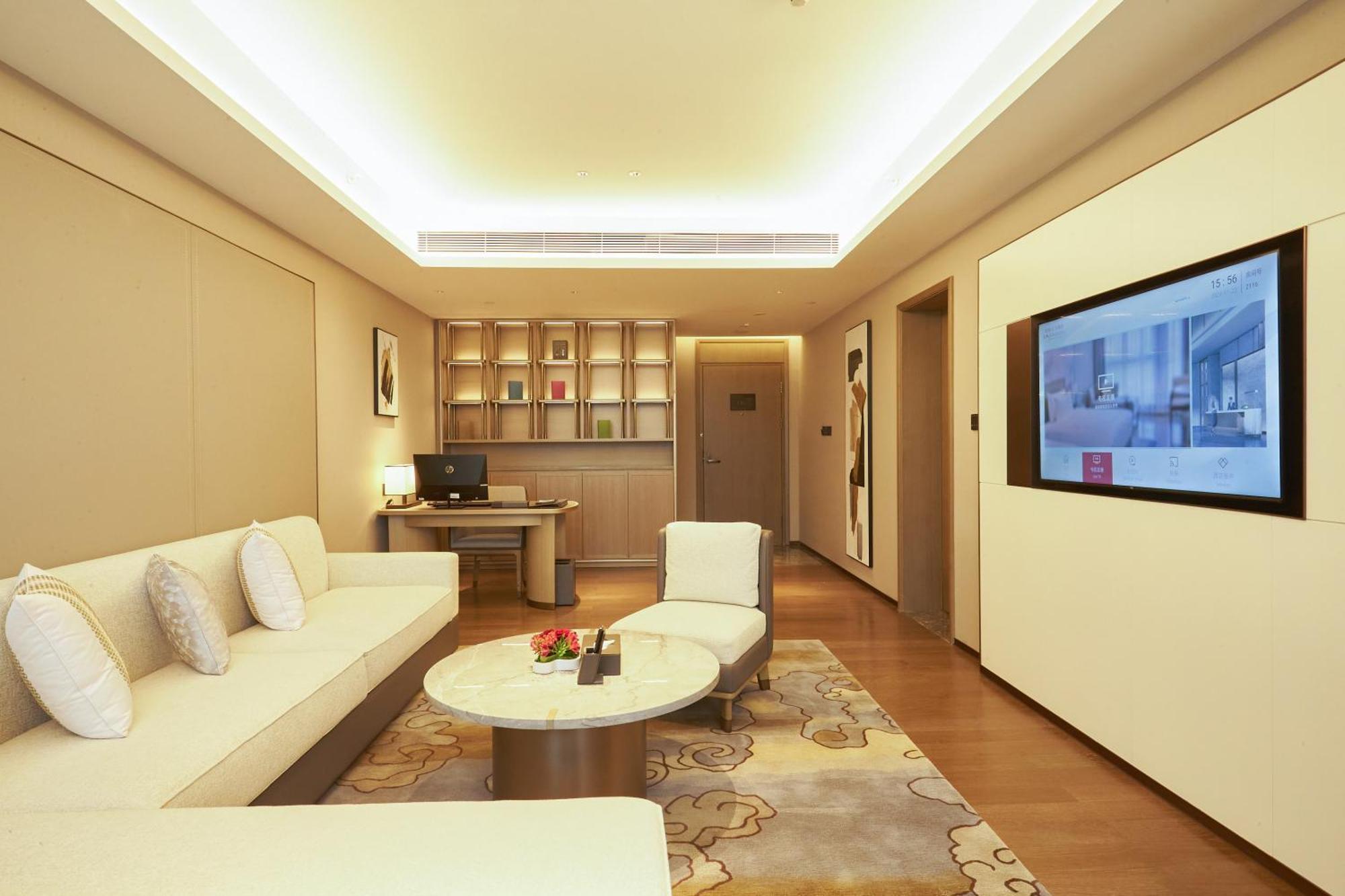Guangzhou Pazhou Ln Dongfang Hotel Екстер'єр фото