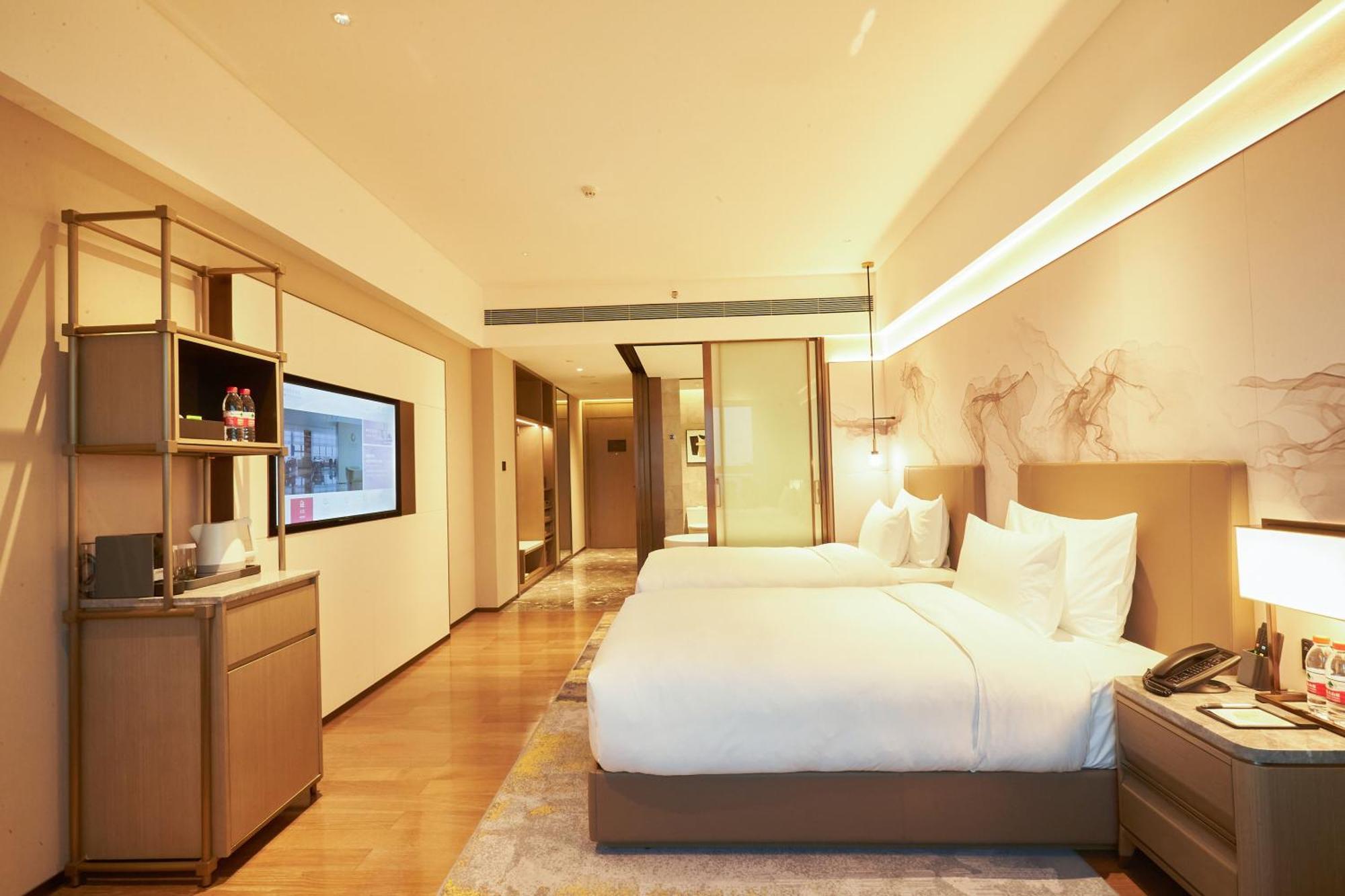 Guangzhou Pazhou Ln Dongfang Hotel Екстер'єр фото