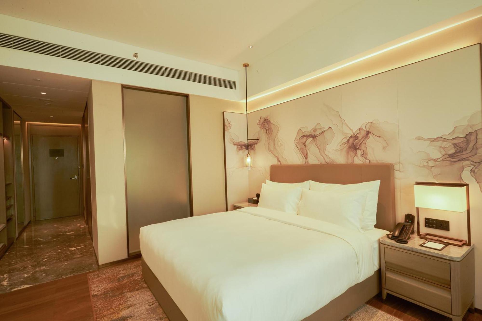 Guangzhou Pazhou Ln Dongfang Hotel Екстер'єр фото