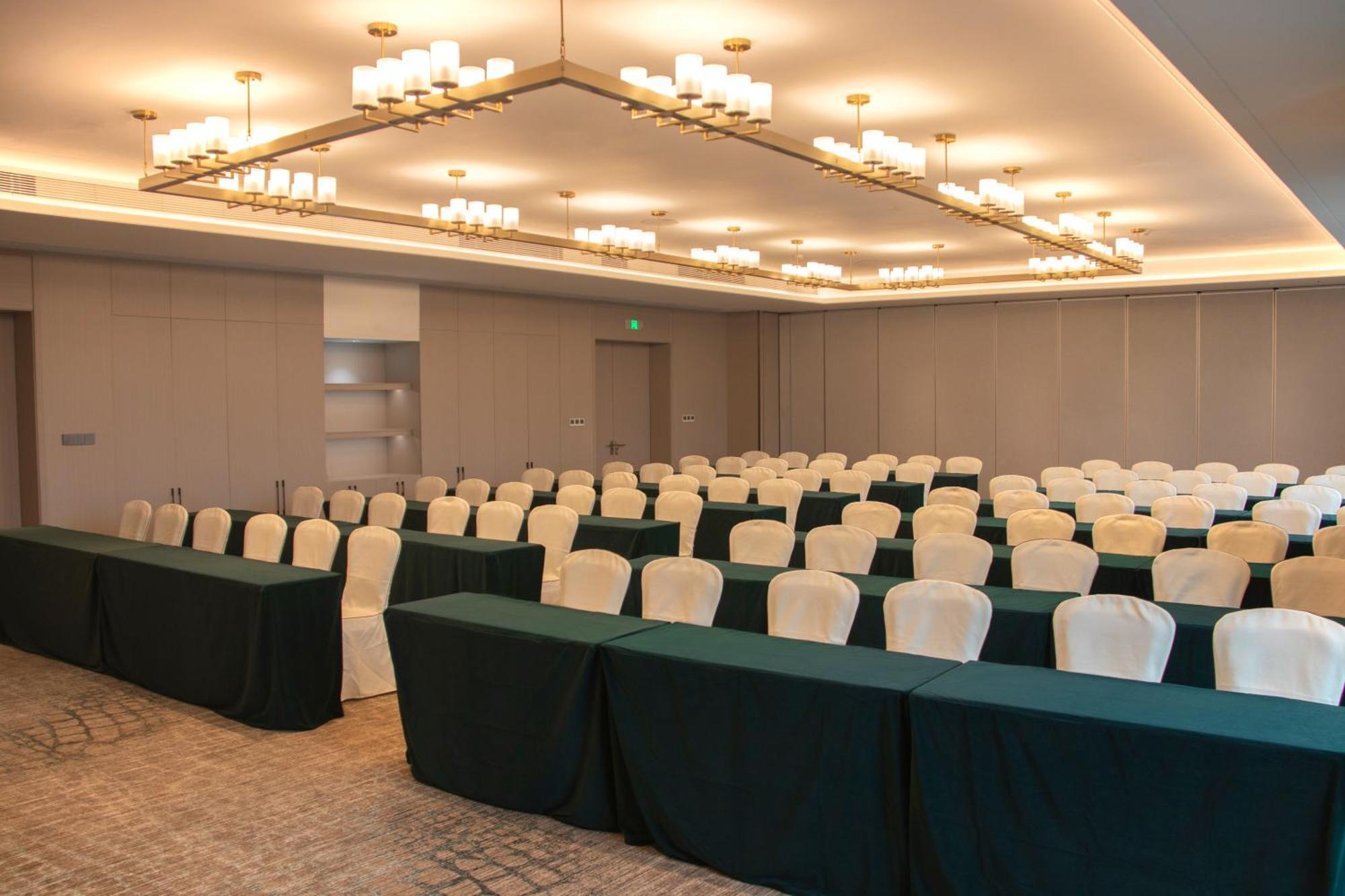 Guangzhou Pazhou Ln Dongfang Hotel Екстер'єр фото