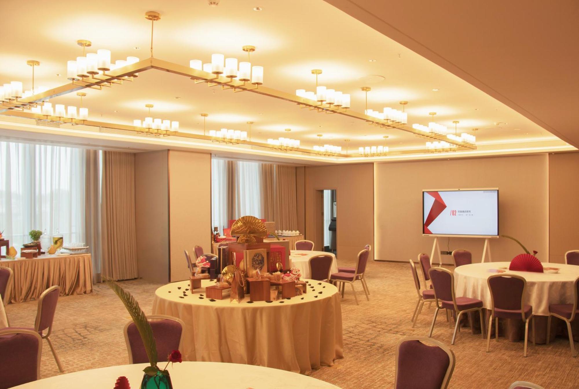 Guangzhou Pazhou Ln Dongfang Hotel Екстер'єр фото