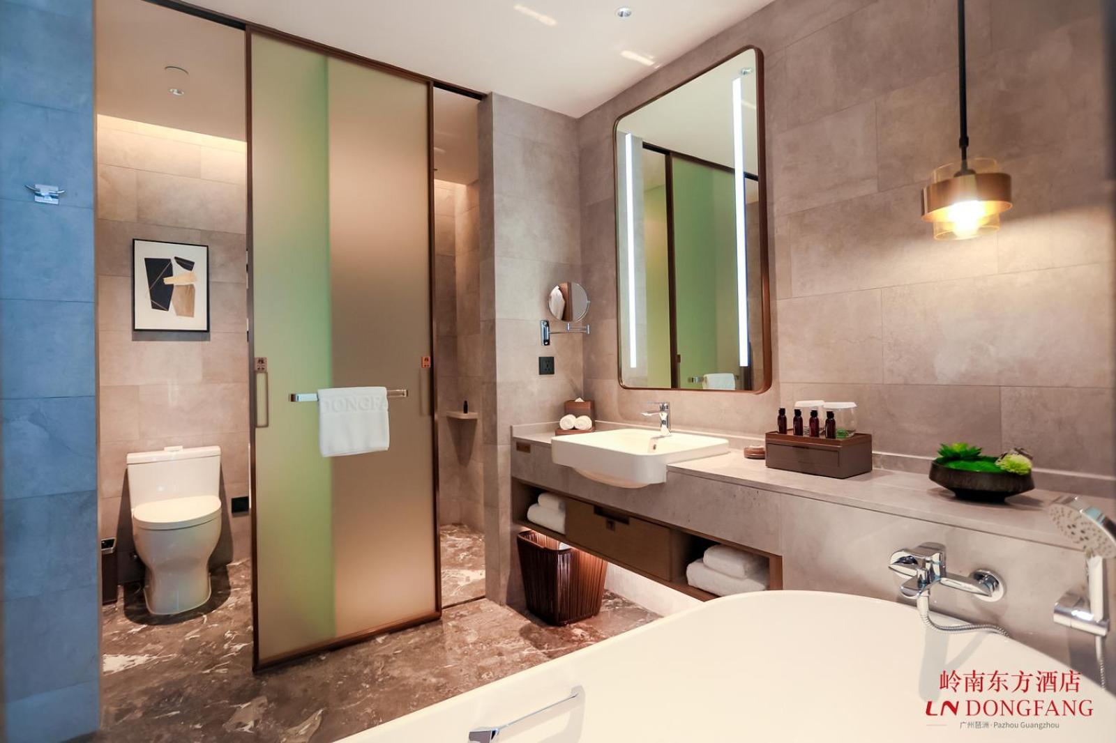 Guangzhou Pazhou Ln Dongfang Hotel Екстер'єр фото